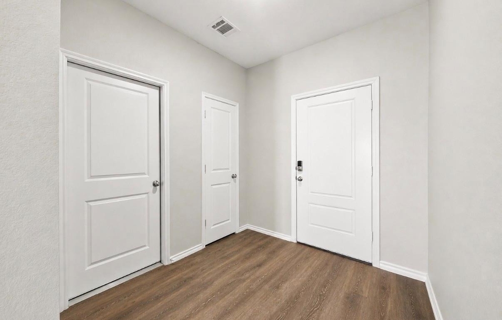 702 Watermill Road - Photo 2