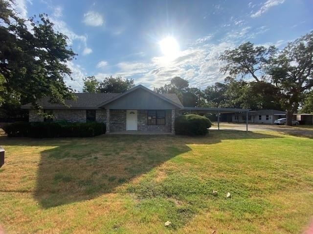 401 N Neathery Avenue - Photo 0