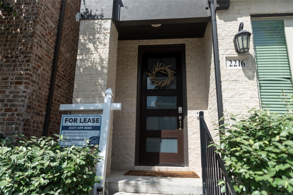 2216 Palomino Street - Photo 0
