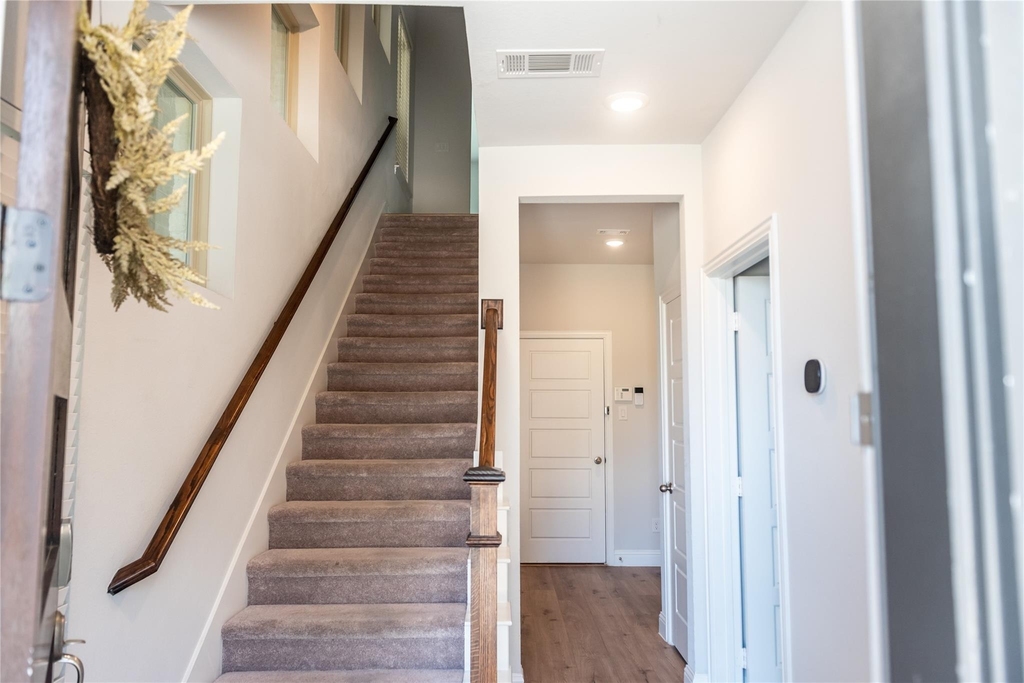 2216 Palomino Street - Photo 2