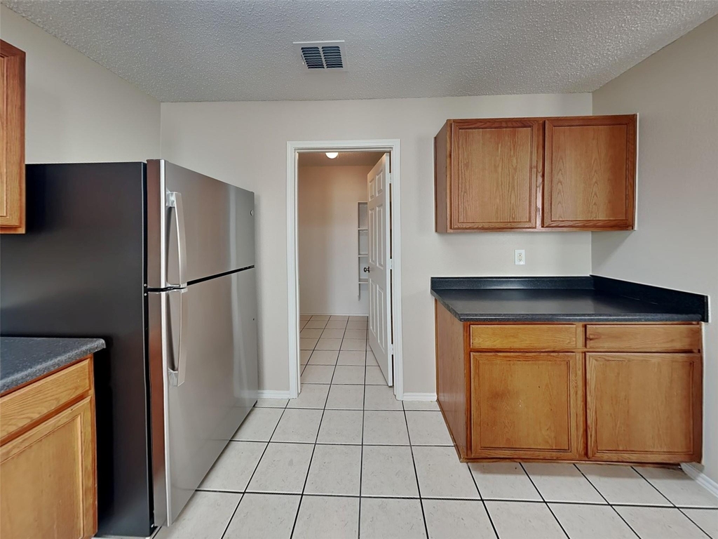 600 Ragwood Road - Photo 3