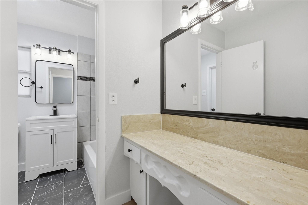 2202 E Mitchell Street - Photo 12