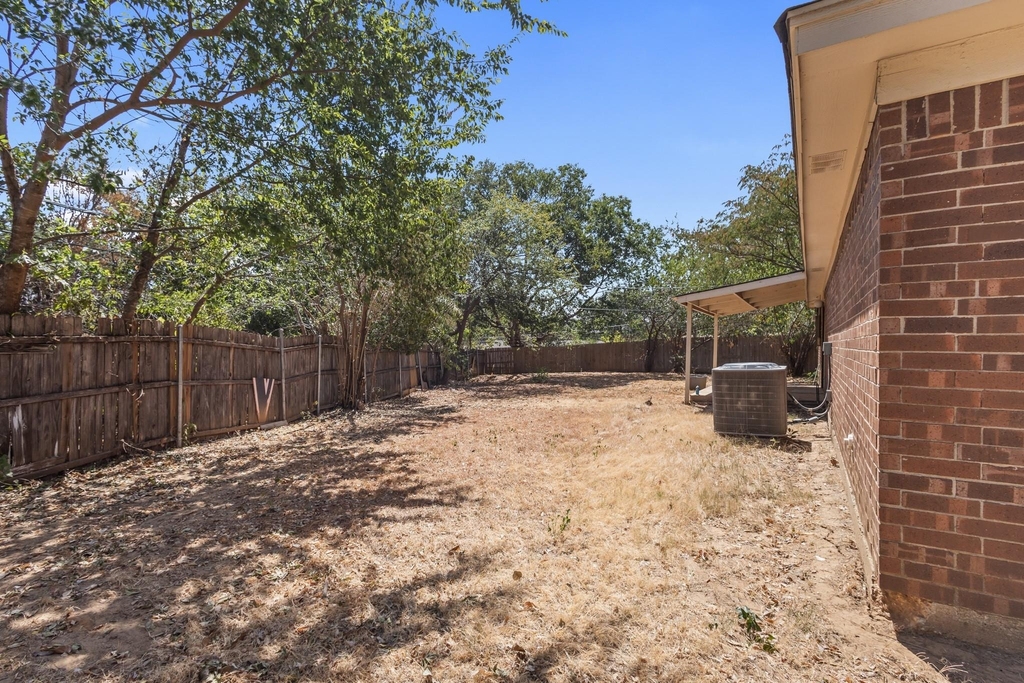 6229 Maple Springs Drive - Photo 26