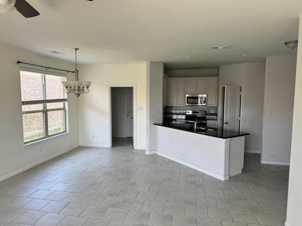 305 Lead Creek Drive - Photo 5
