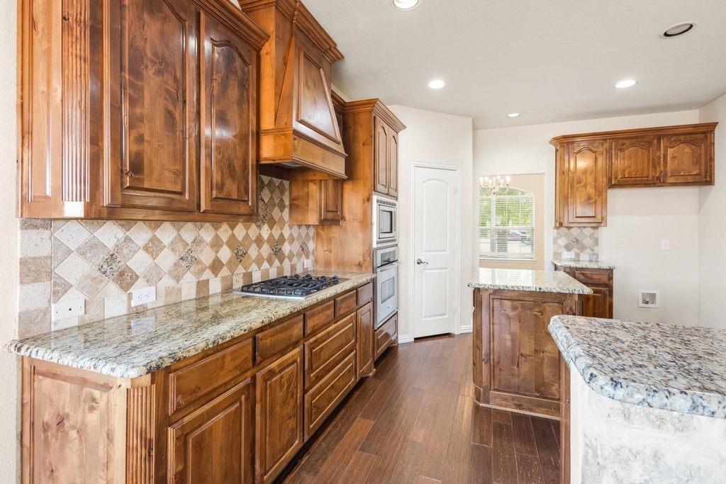 8224 Summerview Court - Photo 4