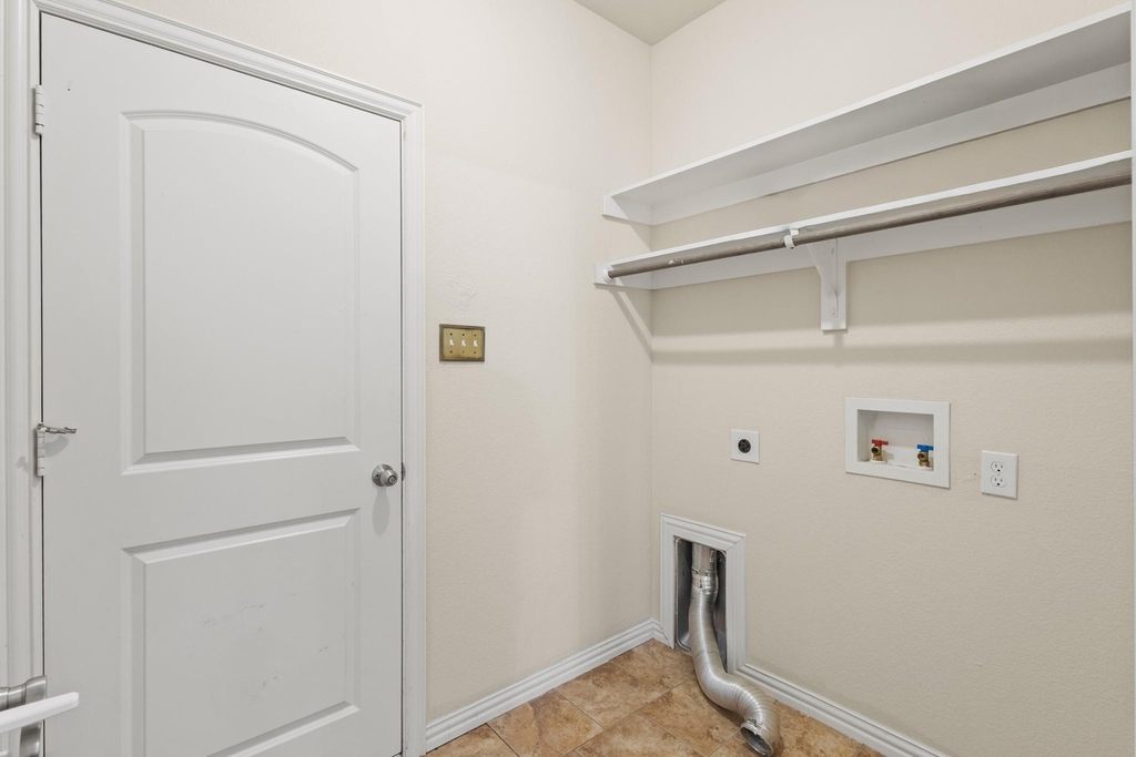 8224 Summerview Court - Photo 27