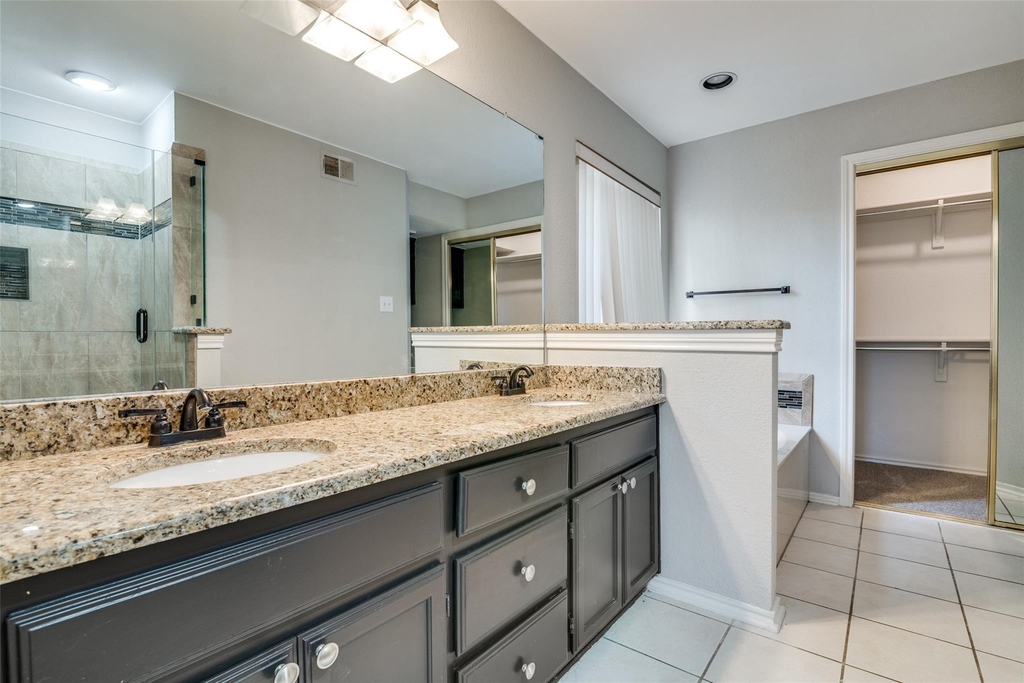 2916 Renaissance Circle - Photo 16