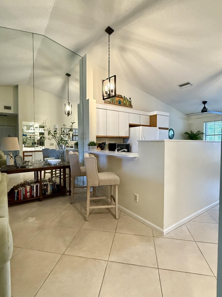 1002 Keystone Drive - Photo 4
