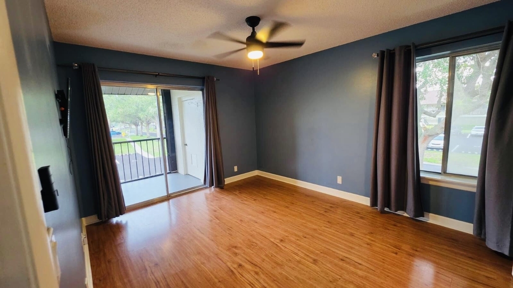 6314 Chasewood Drive - Photo 3