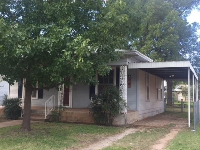 718 Vine Street - Photo 1