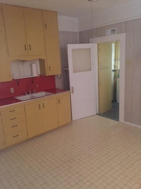 718 Vine Street - Photo 5