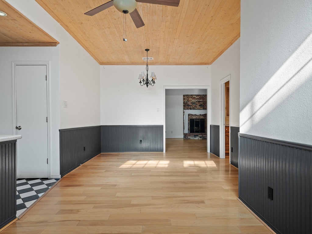 3113 Canton Street - Photo 18