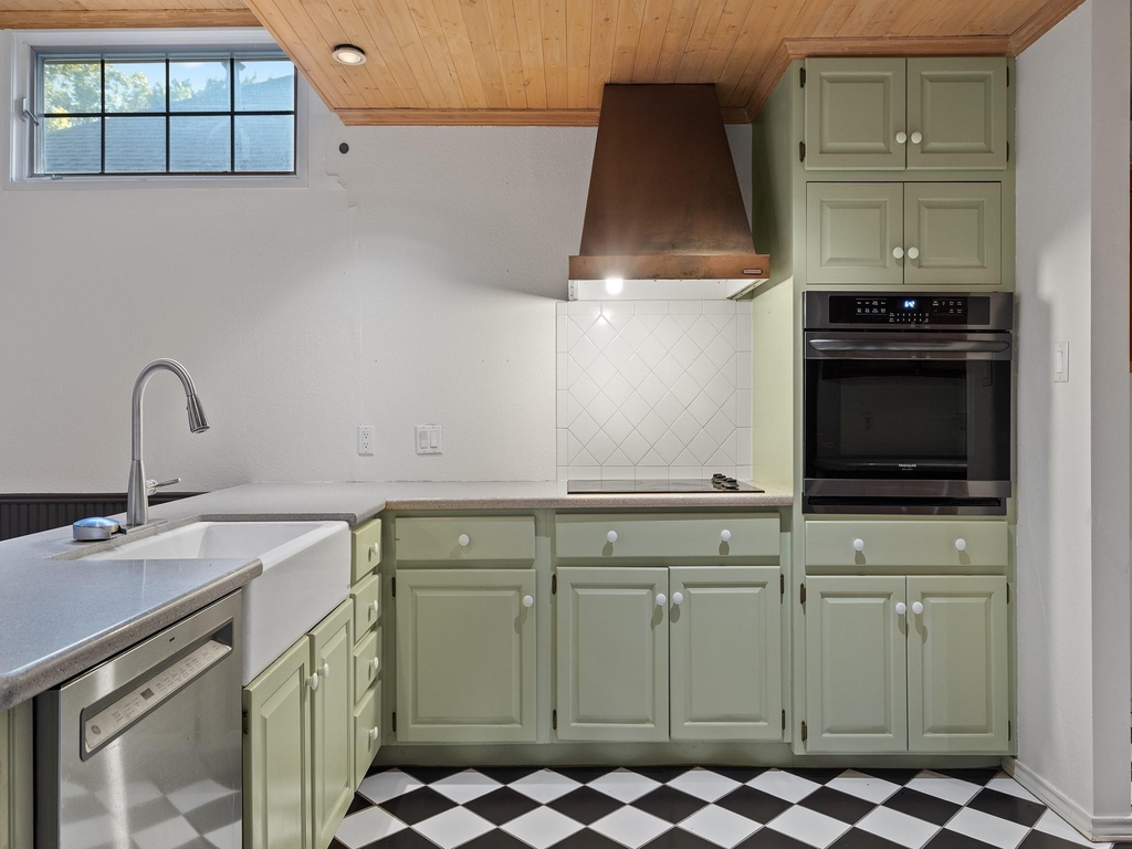 3113 Canton Street - Photo 8