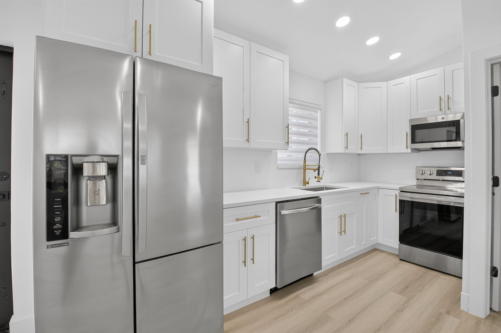 401 Ne 15th Terrace - Photo 8