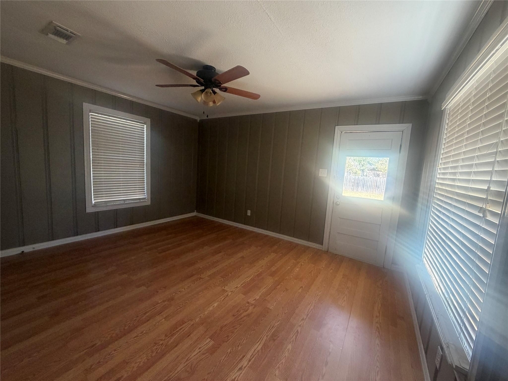 917 S La Salle Drive - Photo 8