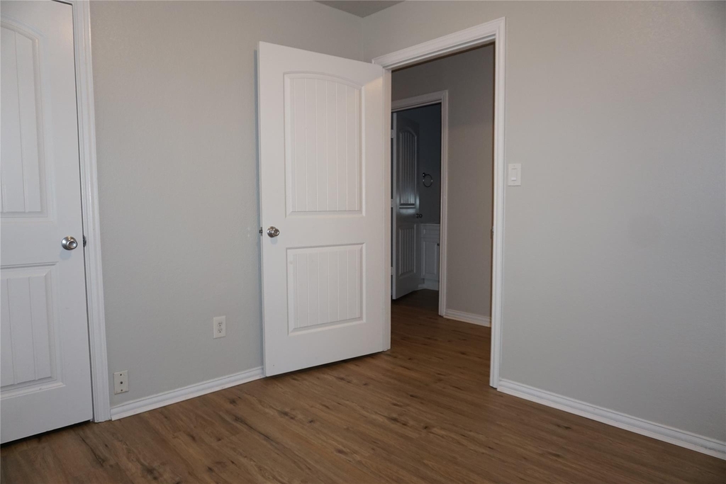 5105 Flamingo Road - Photo 10