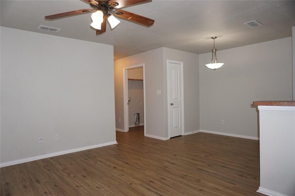 5105 Flamingo Road - Photo 2