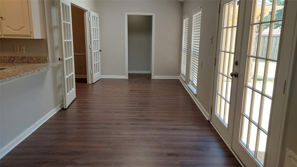 1514 Stonecrest Drive - Photo 5