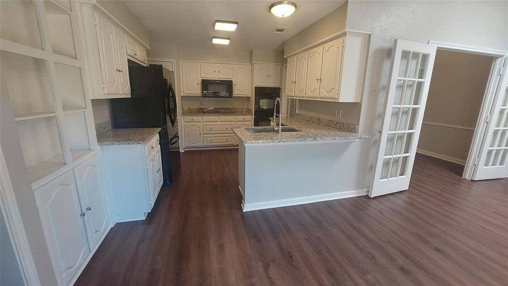 1514 Stonecrest Drive - Photo 1