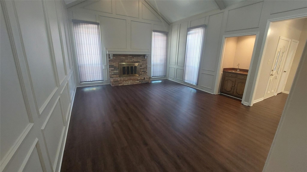 1514 Stonecrest Drive - Photo 3