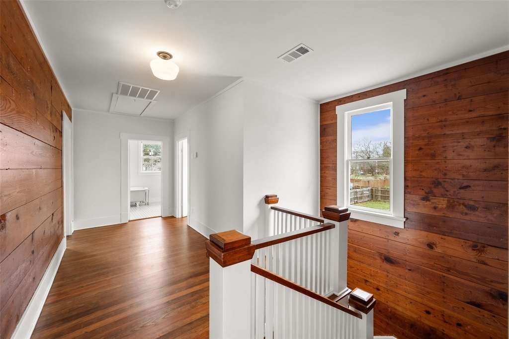 1106 W 4th Avenue - Photo 18