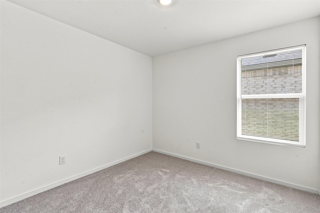 1636 Elliott Road - Photo 11