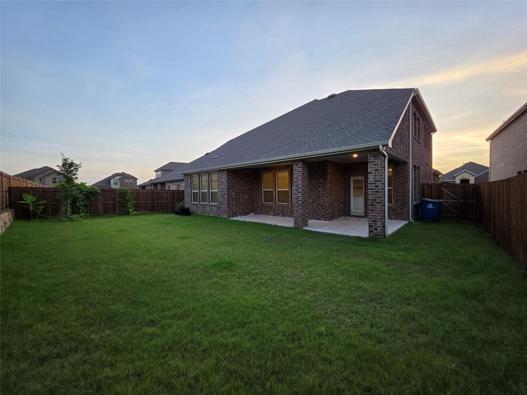 10108 Boxwood Way - Photo 16