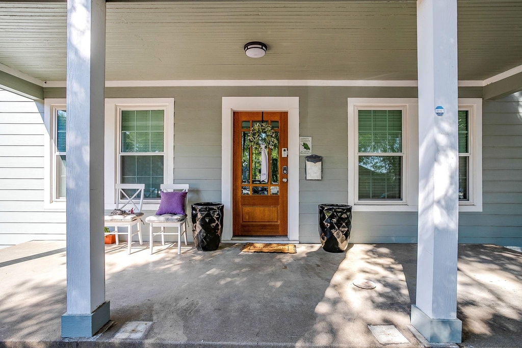 3210 Greene Avenue - Photo 1