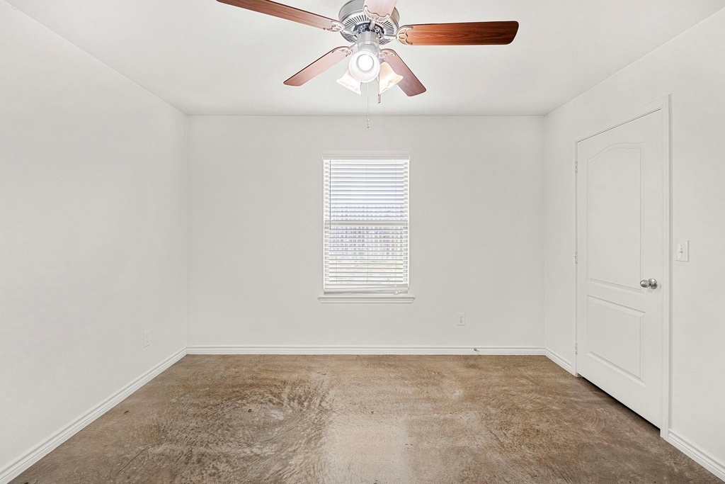 6011 Amelia Earhart Boulevard - Photo 11