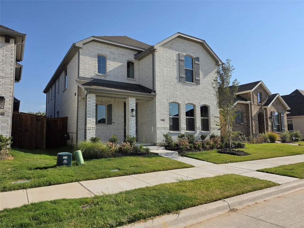 1636 Cornwall Avenue - Photo 1