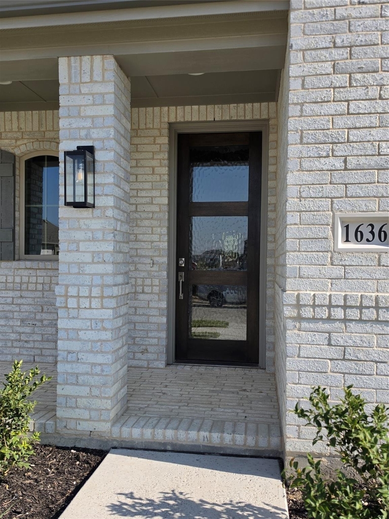 1636 Cornwall Avenue - Photo 3