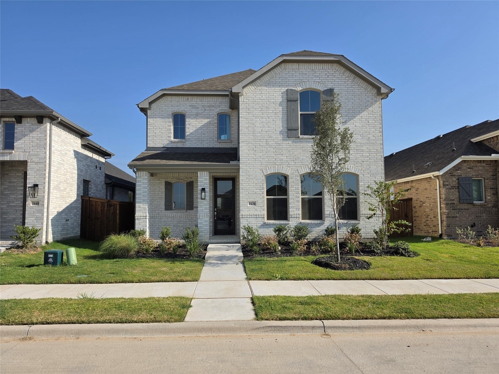 1636 Cornwall Avenue - Photo 0