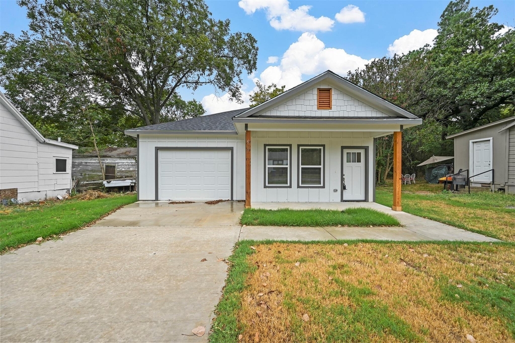 918 W Ford Street - Photo 0