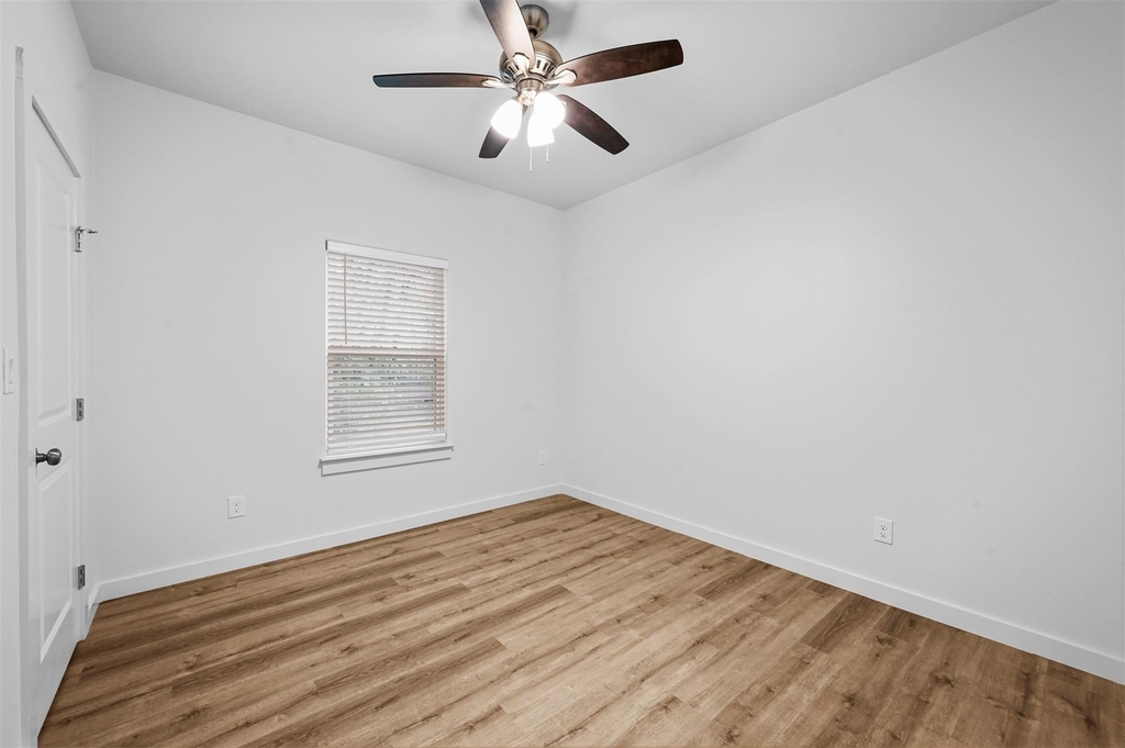 918 W Ford Street - Photo 9