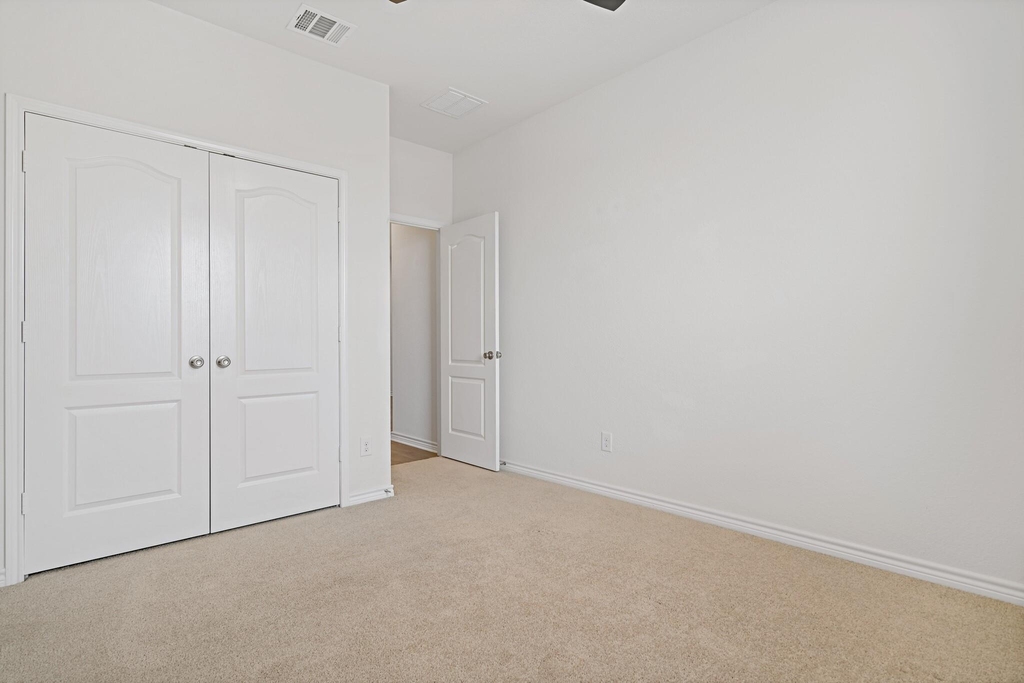 2632 Wesley Avenue - Photo 18
