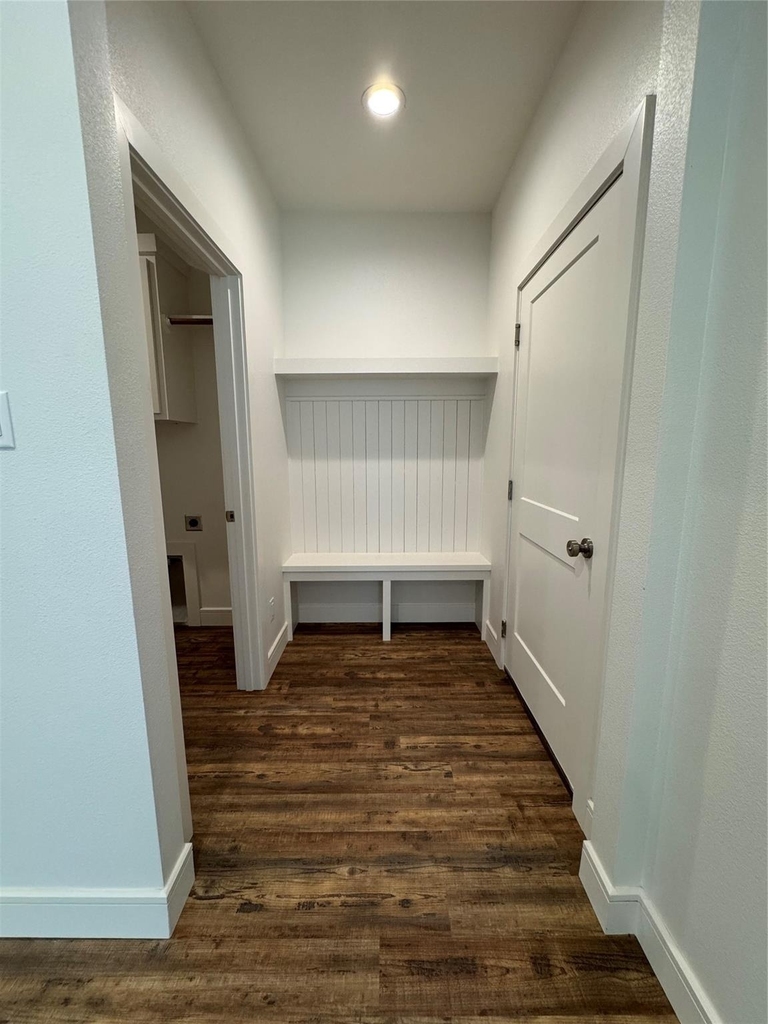 8008 Sawdust Trail - Photo 4