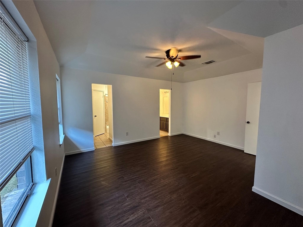 4636 Ringold Drive - Photo 5