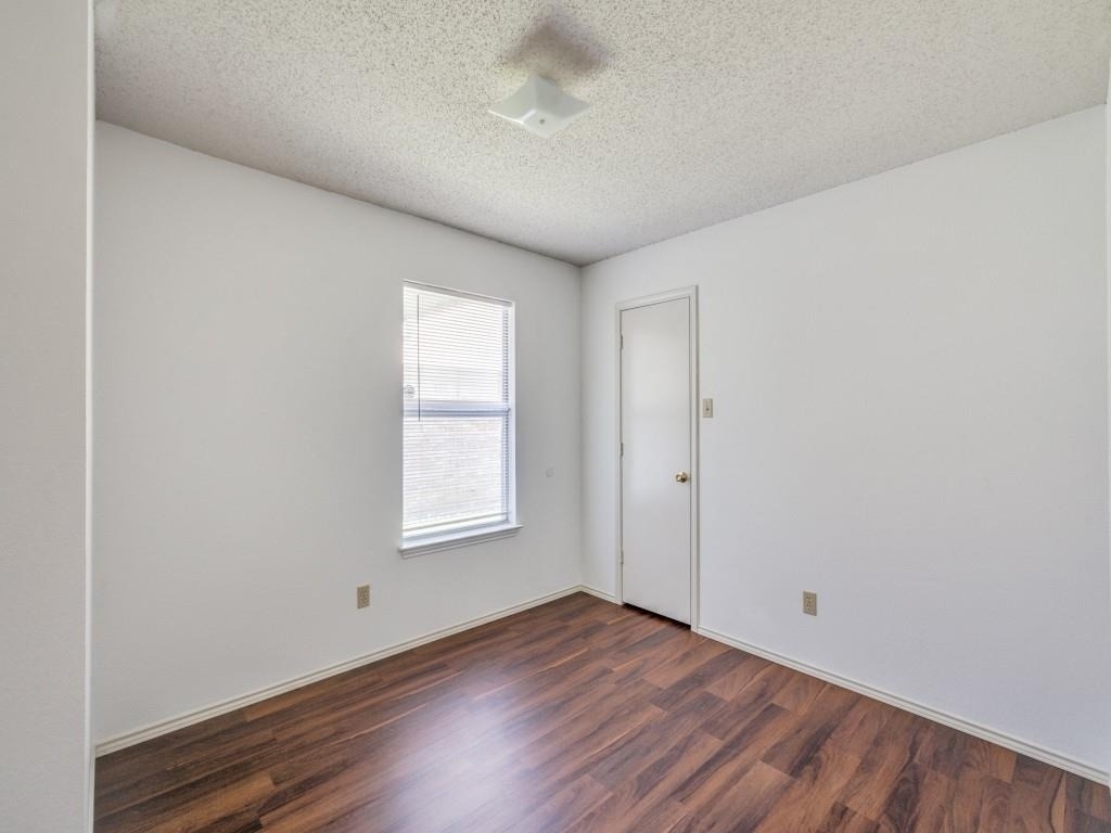 5520 Creekridge Drive - Photo 3
