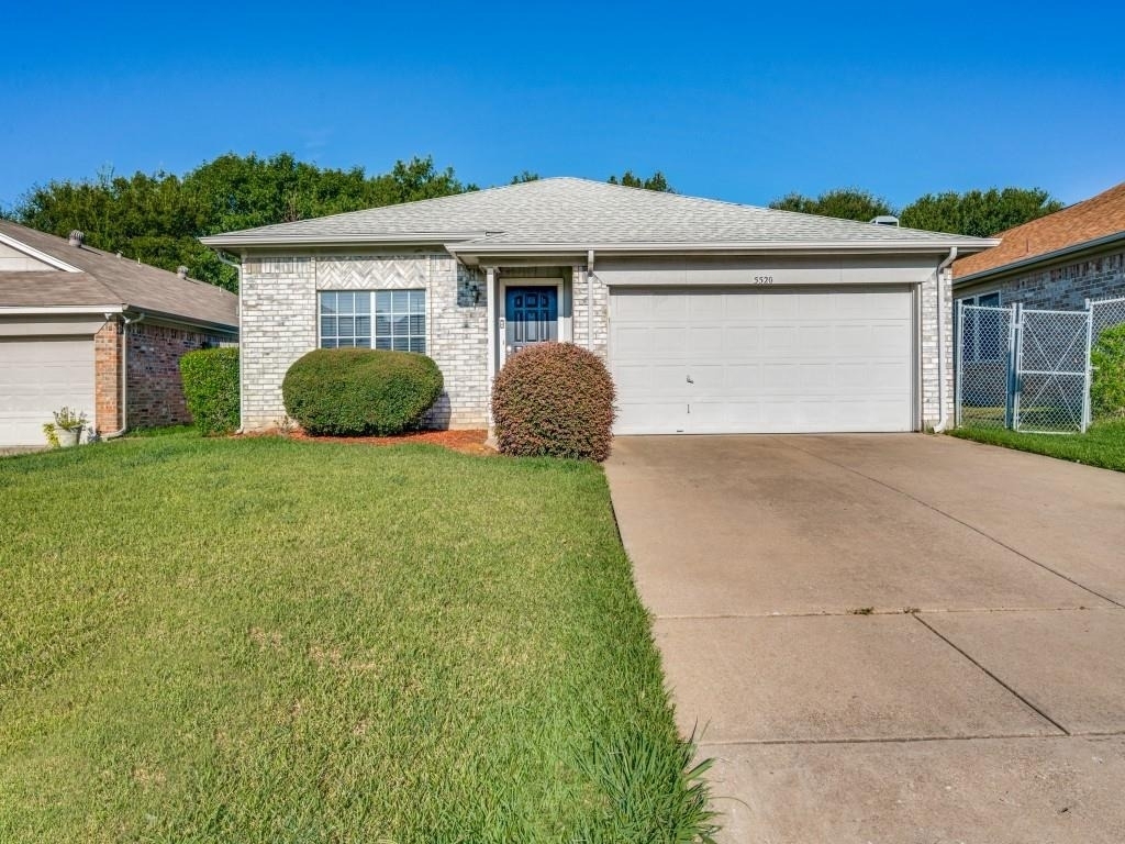 5520 Creekridge Drive - Photo 0