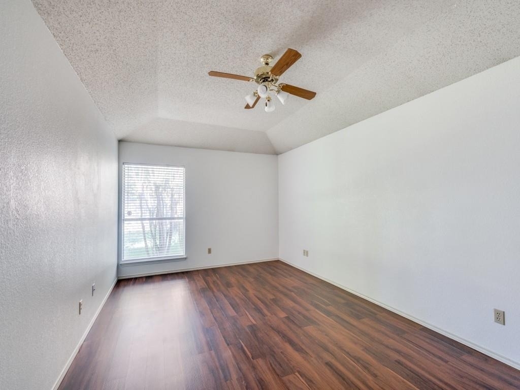 5520 Creekridge Drive - Photo 6