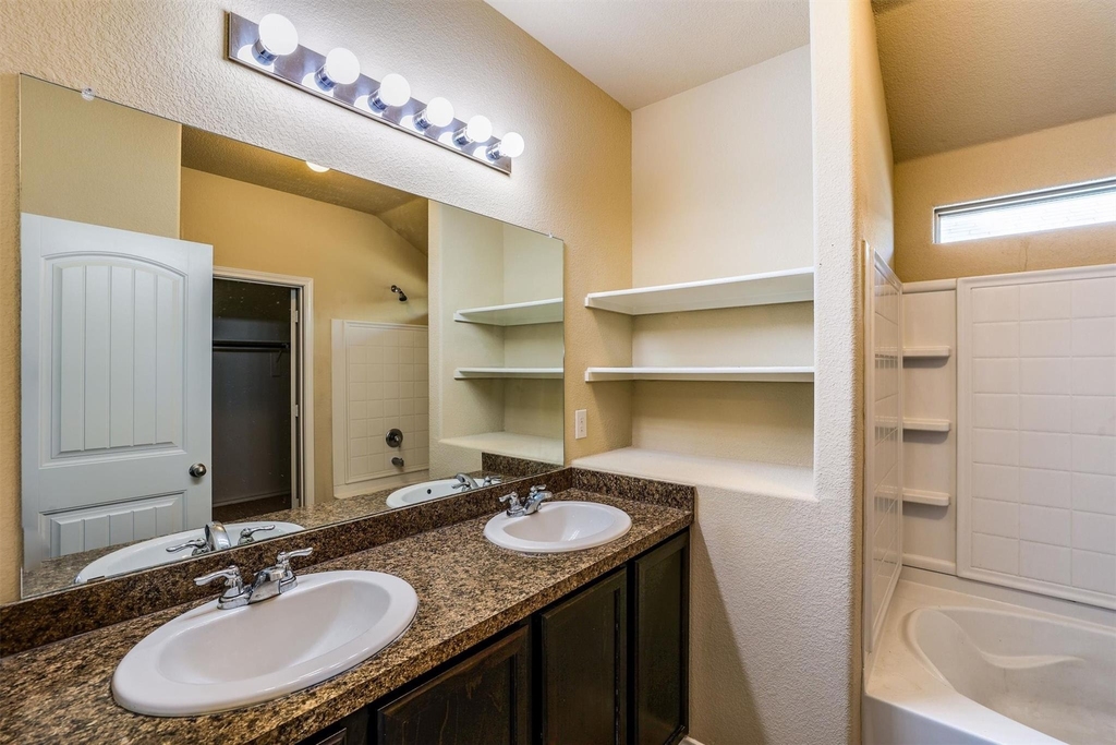 6348 Eagle Lake Court - Photo 14