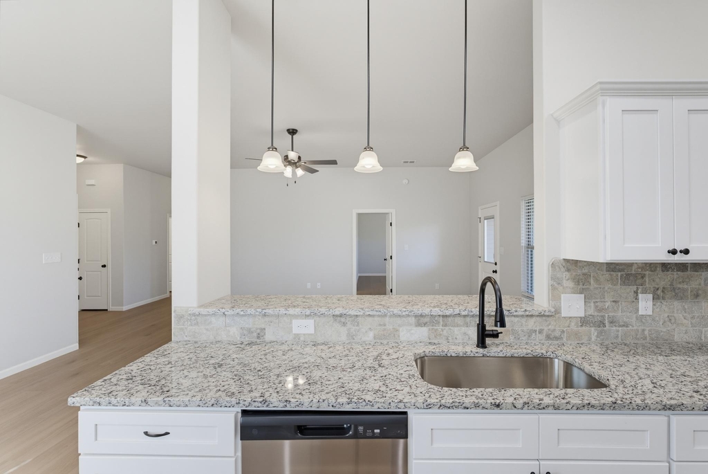 5642 Abbey Road - Photo 14