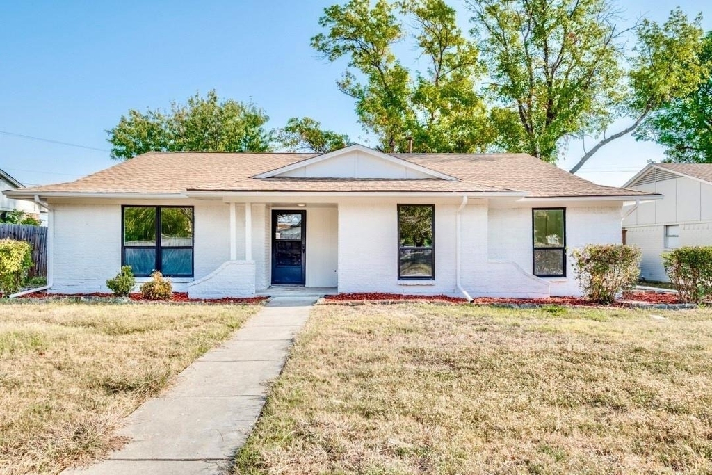 2320 Fulton Drive - Photo 0