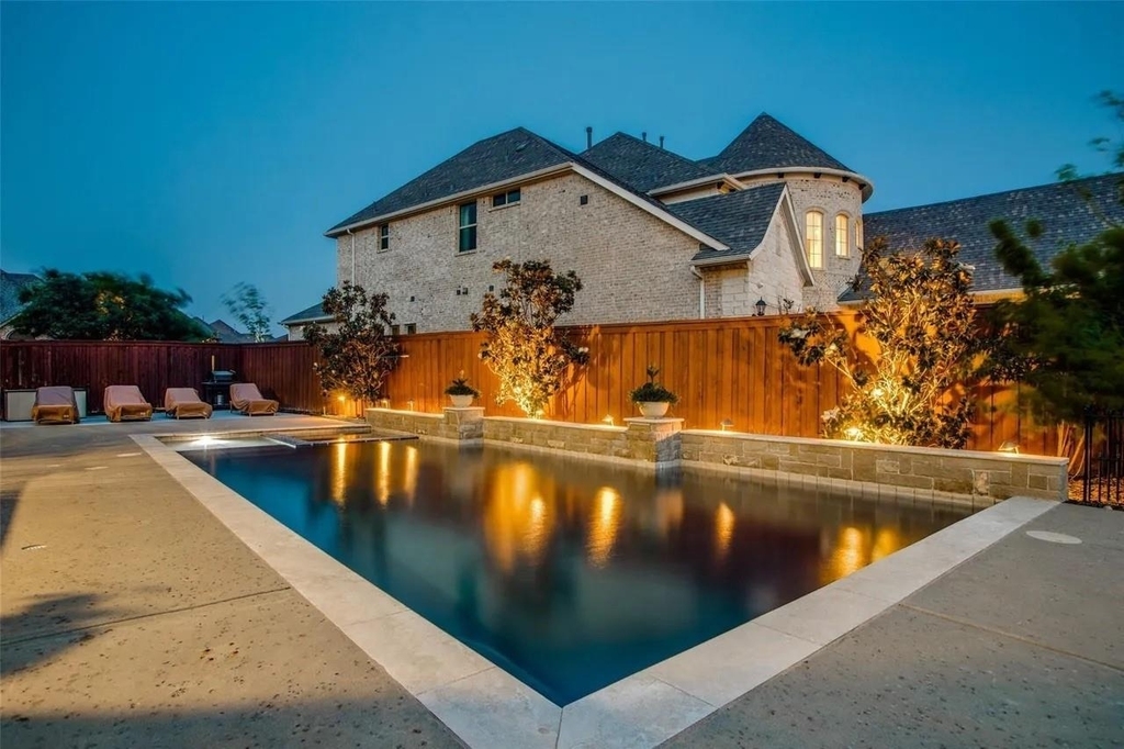 1616 Bridle Boulevard - Photo 2