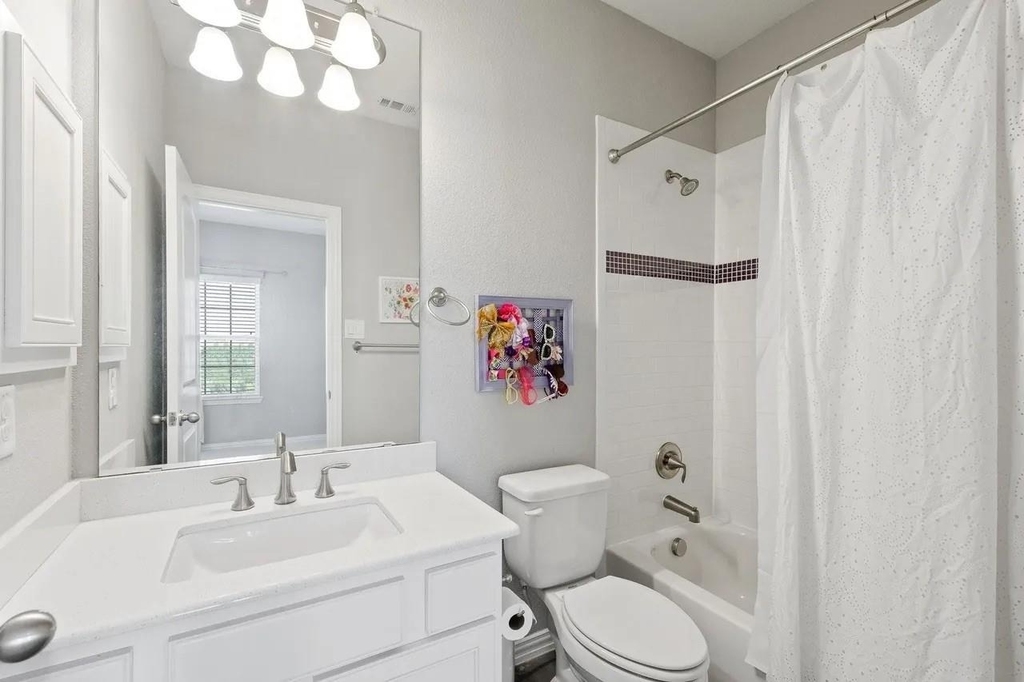 1616 Bridle Boulevard - Photo 10