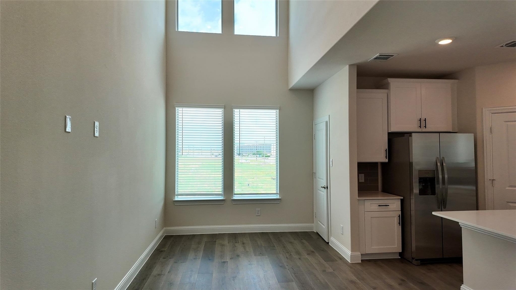 8801 Shoppers Lane - Photo 11