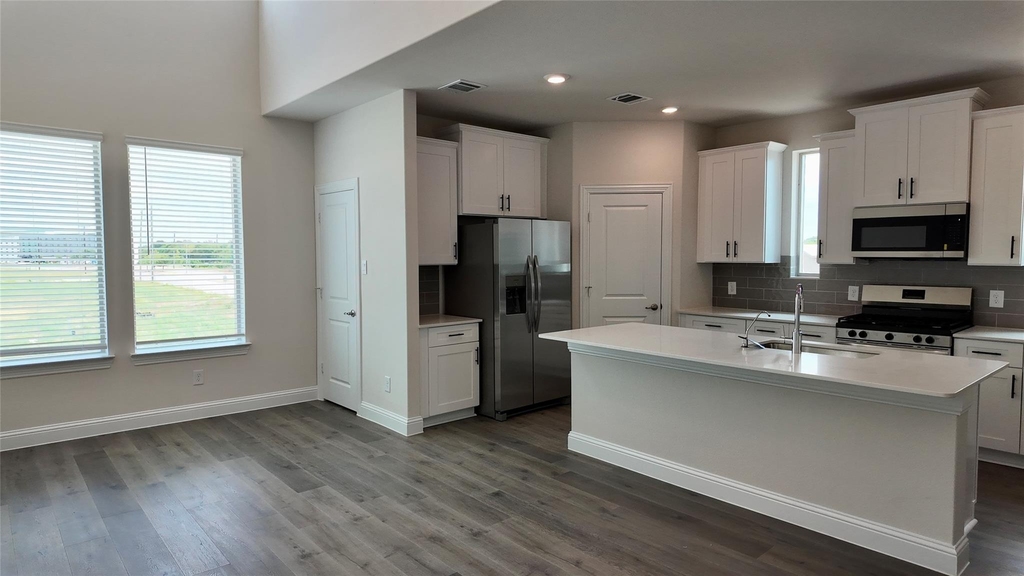 8801 Shoppers Lane - Photo 8