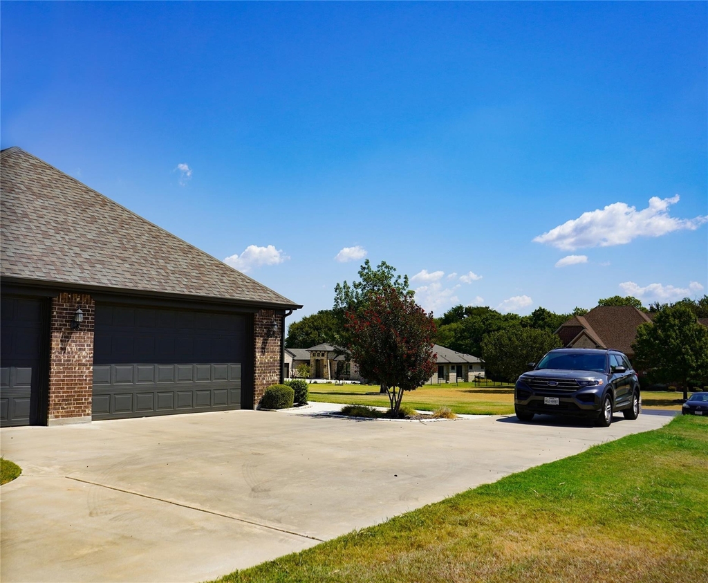 7061 Whispering Oaks - Photo 7