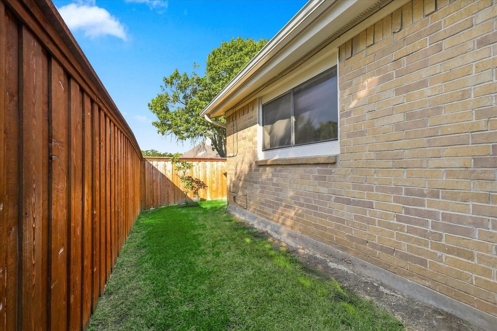 2021 Whippoorwill Lane - Photo 30