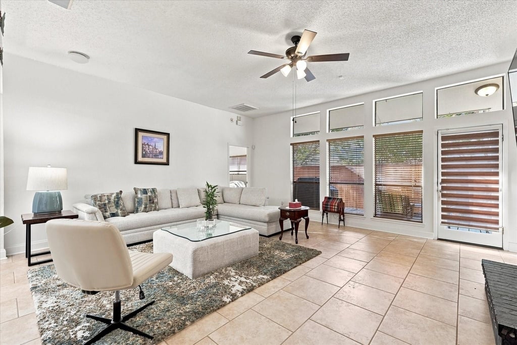 2021 Whippoorwill Lane - Photo 4